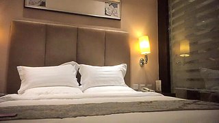 President Ye TanhuaA new guy meets with a beautiful lady in a hotel: Amateur, Cumshot  Interracial Porn