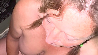 Bonemaiden Sucks Her Man Sitting on the Toilet Trying to Pee