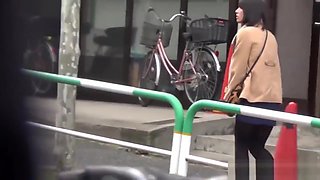 Strange japanese urinates