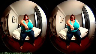 The Amazing Keyhole Cleavage Of Lexxxi Luxe - Huge Tits Bbw Redhead