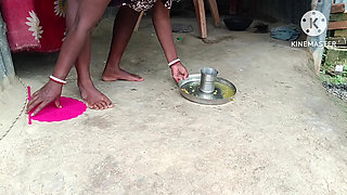 Desi hot bhabhi ne khana Diya aur Masti ki