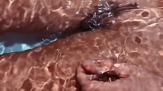 Big Meaty Puffy Pussy Bathing