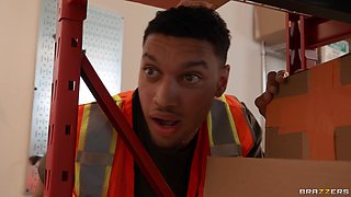 Working Girls With Celtic Iron, Air Thugger, Chloe Surreal, Nick Strokes, Mike Avery, Lexi Samplee - Brazzers