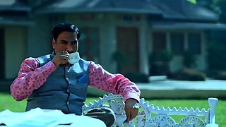 Curvy milf babe spreads for an ass invasion