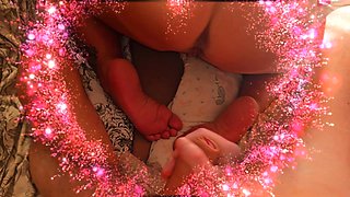 Tanned Stepmom Satisfies Foot Fetishist