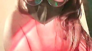 Getting carried away during live streaming until the end of masturbating with a dildo