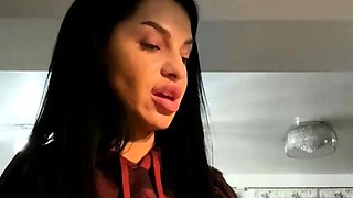 Hot brunette from squirt masturbating on webcam