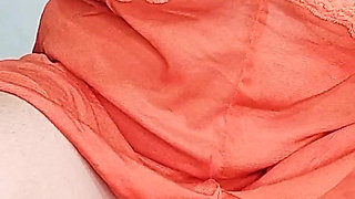 Sexy Nisha Bhabhi Fingered Her Ex-boyfriend by Putting Cucumber in Pussy