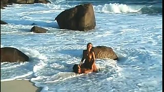 Melanie Has Hardcore Oral and Anal Sex on the Beach with Her Man - Private Porn Sex Videos