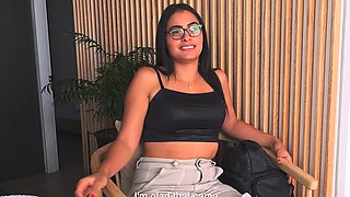 Innocent 18yo Latina Sucks Big Cock