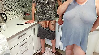 My Mother-in-law Sucks My Dick and I Cum in Her Mouth