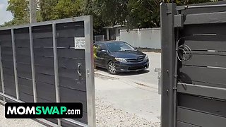 Momswap - 2 hot mummies interchange their boys and spread their feet to metal out issues between them