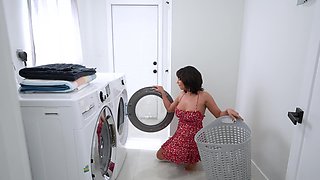 Brunette latina Daisy Fuentes rides cock in reverse cowgirl