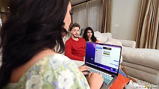 My Gf™S Roomie Is A Total Thirst Trap! With Harley Haze, Apollo Banks, Sarah Arabic - Brazzers