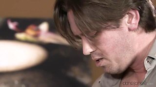 Gorgeous hottie with good bottom Vinna Reed rammed by big dick