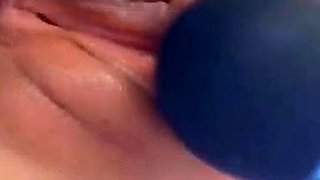 Petite small tit babe with perfect pussy masturbates