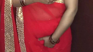 Lond's Thirsty Stepsister-in-law Is Putting a Finger in Her.