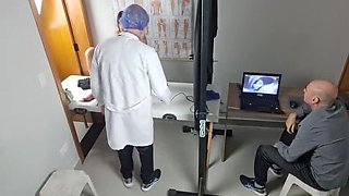 Brazilian Doctor Fucks Wife in Missionary - Ksalnovinhos & Fanny Squirting Creampie