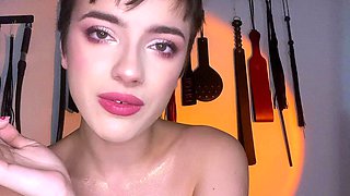 Webcam fun mature brunette with toys cum on cam