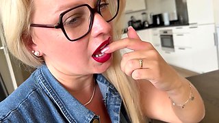 Long Nails Tapping Fetish Asmr