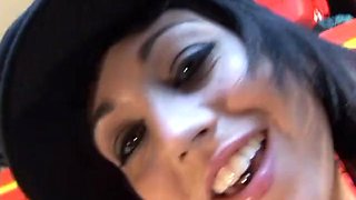 Hot teen Riley Mason Loves Being A Ratchet Babysitter