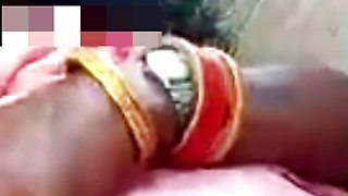 Desi village's sister-in-law showed her gand and choot on video call