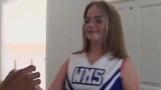 Nerdy cheerleader lets the guy touch her intimate areas