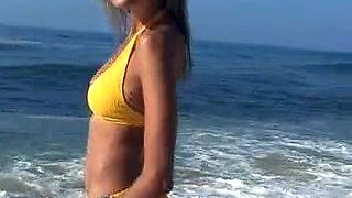 Amateur Blonde With BIG BOOBS Hot Free Cam Show