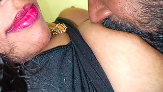 Chennai College Teacher Deep Lip Kiss in Bed