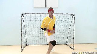 Brazzers Exxtra featuring Carolyn Reese's curvy trailer