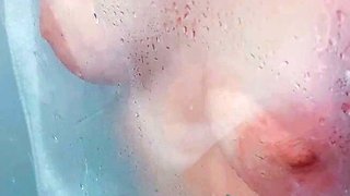 amateur candy i flashing ass on live webcam