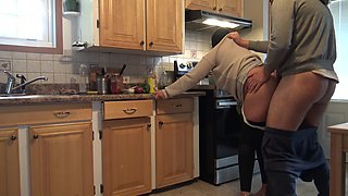 Arab Iraqi Wife Has Doggystyle Anal in the Kitchen