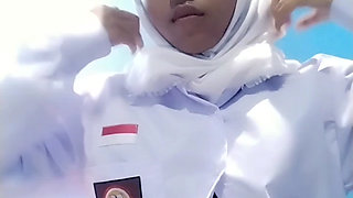 Hijab After School, Horny, Masturbation Until the Vagina Is Wet