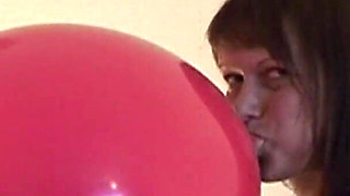 B2p in the Hotel - Red Balloon
