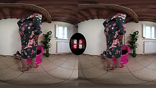 Janelle Dressed In A Cosplay Chinese Costume With Anal Dick In Nude Stockings; Busty Ebony Babe Leg And Foot Fetish Vr