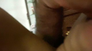 Indian Big Tits Aunty Suck Boys Hand Like Imagined as a Cum and Taken Into Mouth Whole Hand