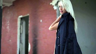 Blonde babe scarlet solo webcam