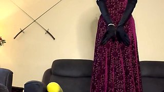 Blonde solo jerking off