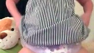 Blonde solo jerking off