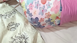 Iranian Hot step-mom does handjob and rub his sperm on her boobs