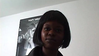 Outdoor pick up, Jossy 23 wants to earn some extra income