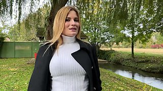 Cat In Mini wanted to keep the surprise effect... - Jacquie et Michel TV