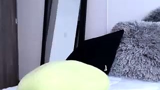 Cute amateur webcam teen girl toying pussy on webcam