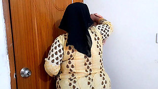 Egyptian Sexy Big Tits & Big Ass Office Worker Gets Fucked by Boss While Cleaning Office & Gets Promotion