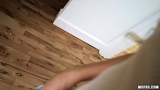 Teen Kenzie Reeves Tastes Horny Stepmom's Pussy
