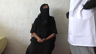 Iraqi Muslim Wife Is Shocked When She Visits African Doctor in London