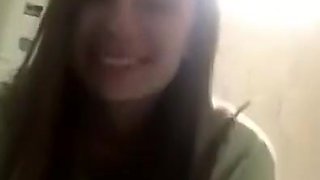Russian Teen Shows Her Boobies On Periscope