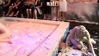 College Amateur Girls Throw Group Sex Party