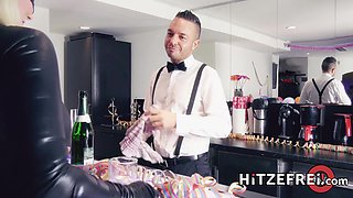 Catwoman on a sperm hunt - Hitzefrei