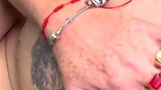 Dona Casa Sexy Troca Gorjeta Por Uma Trepada